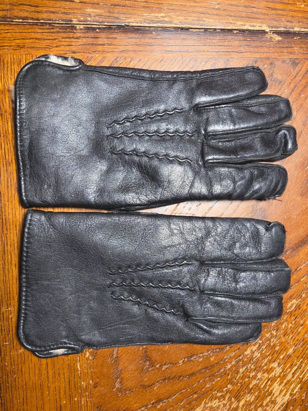 Men's Black Leather Gloves Lined in Super Soft Fur- Size XL